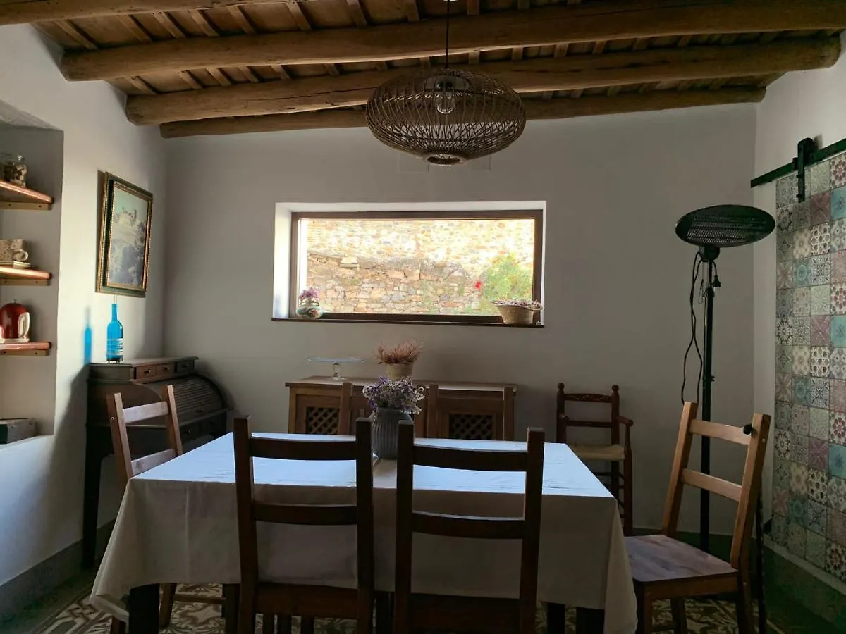 Villa La Casa De La Iglesia à La Umbria  0*, La Umbria (Huelva)